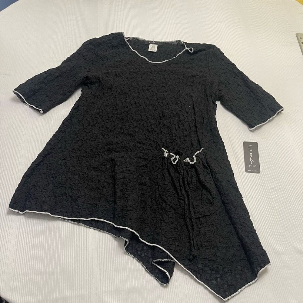 NWT Yushi Black Lagenlook Art To Wear Asymmetrical Tunic Crinkle Top Size Small